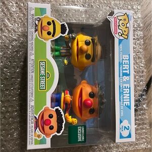 Funko pop Bert and Ernie